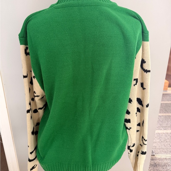 Green Leopard Print Sweater - Picture 5 of 9